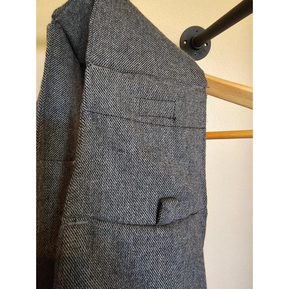 Dog /‎ Cat sling in a dark grey
